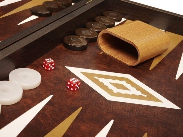19-inch Wood Backgammon Set - Wenge with Brown Leatherette Field - Image 3