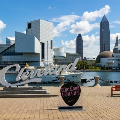 Luxury Arcade Shopping Center and Hotel, Cleveland, USA